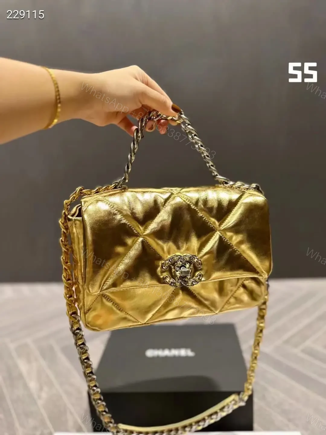CHANEL — view 1