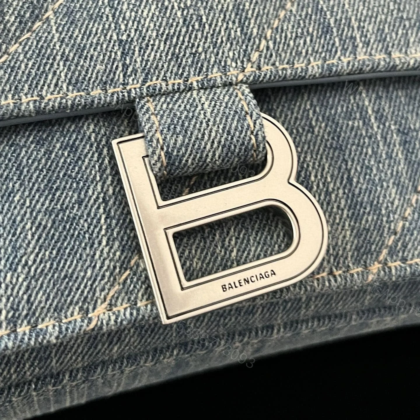 View 11 of 高仿Balenciaga*Crush系列沙漏包牛仔藍S