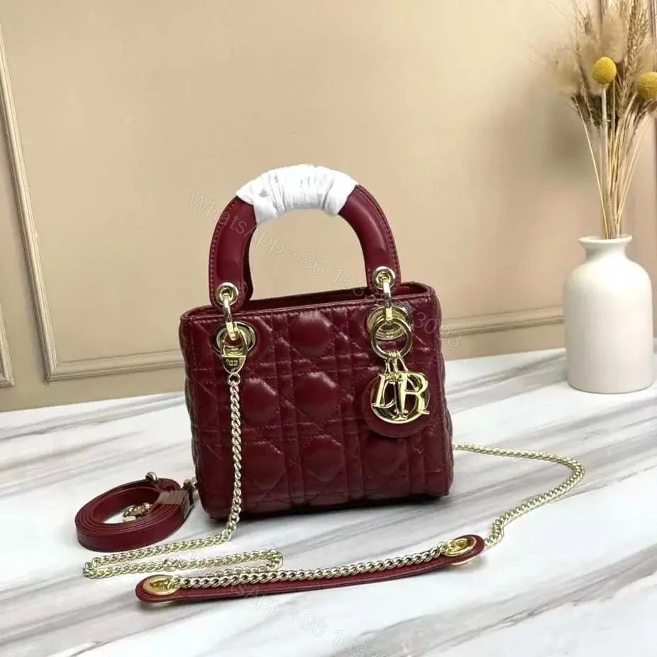 DIOR — view 1