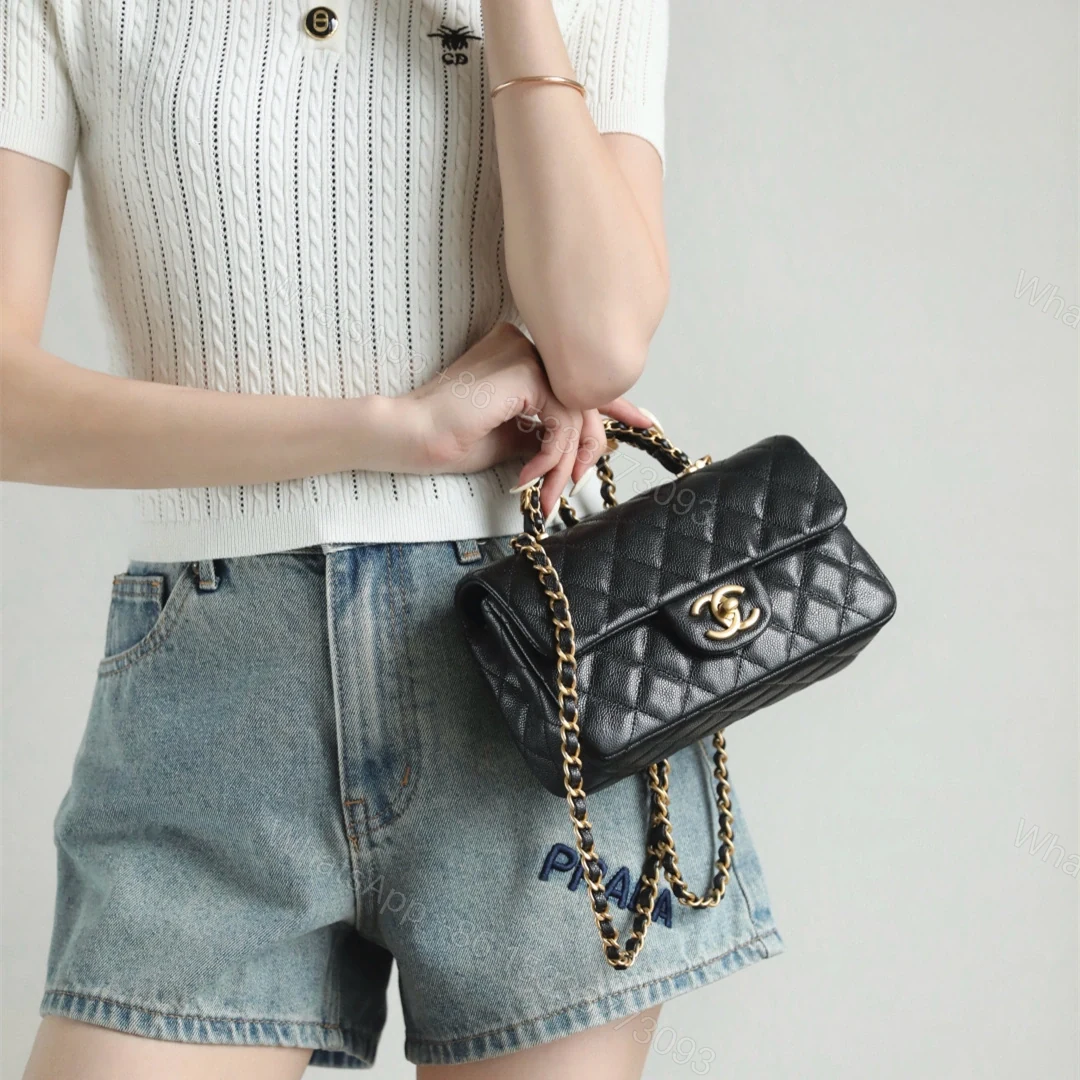 View 22 of 高仿Chanel*25B系列AS5701小牛皮中球單肩包黑色Mini免檢版