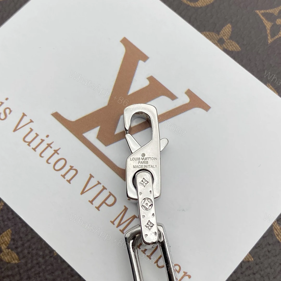 View 4 of EN – Lux LV Necklaces 079