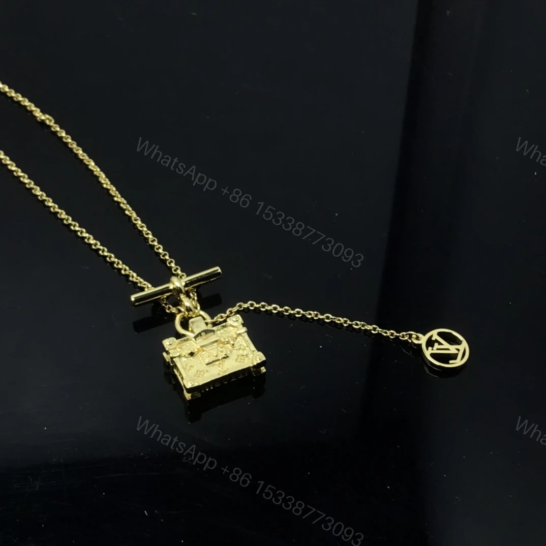 View 2 of EN – Lux LV Necklaces 069