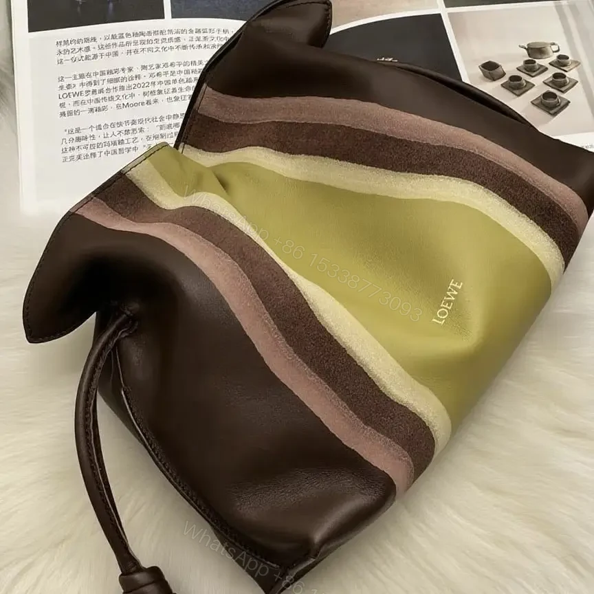 View 15 of 高仿Loewe*Flamenco系列0017拼皮單肩包巧克力中號免檢版