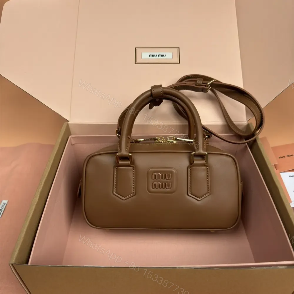 View 9 of 高仿miumiu*Arcadie系列5BB142小牛皮斜挎包棕色免檢版