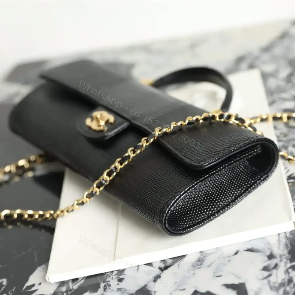 View 4 of 高仿Chanel*26A系列AP5280高級手工坊手拿包蜥蜴紋黑色免檢版