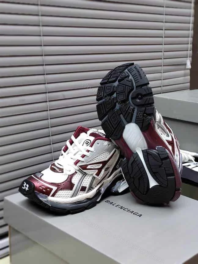 View 9 of BALENCIAGA MEN’S RUNNER SNEAKER – BB180