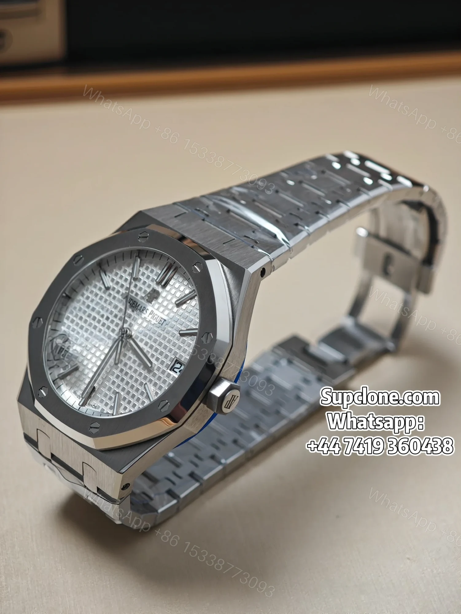 View 3 of Audemars Piguet Super Clone 1:1 Royal Oak 15500 White Dial