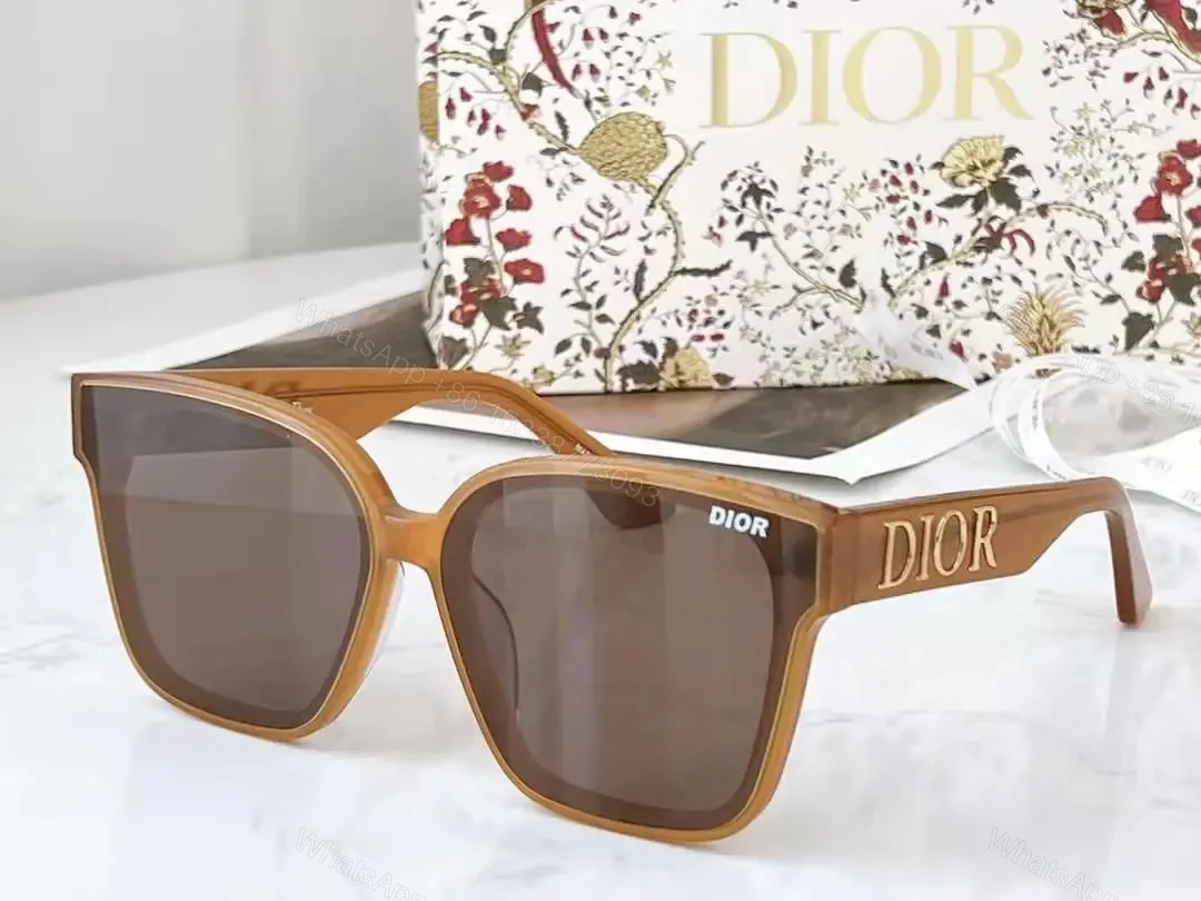 DIOR — view 1