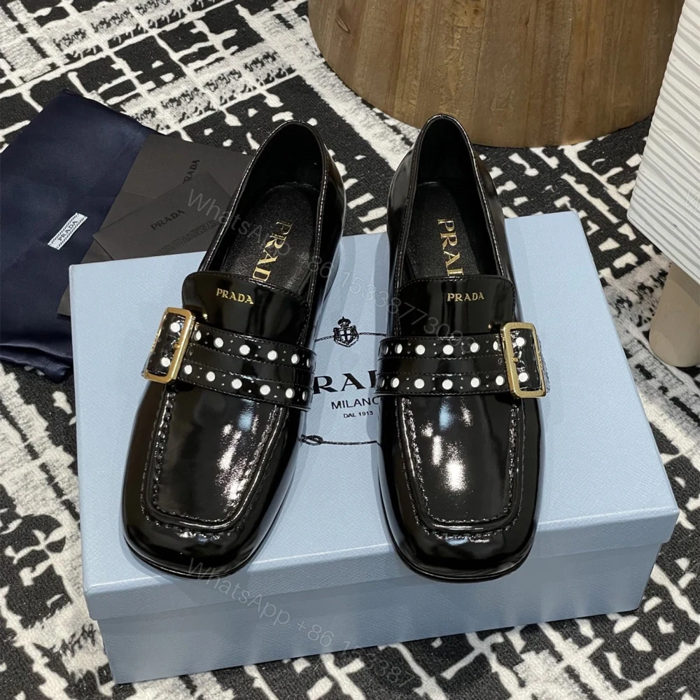 View 2 of 高仿Prada*1D831M方頭套腳樂福鞋3.5CM漆皮黑色免檢版