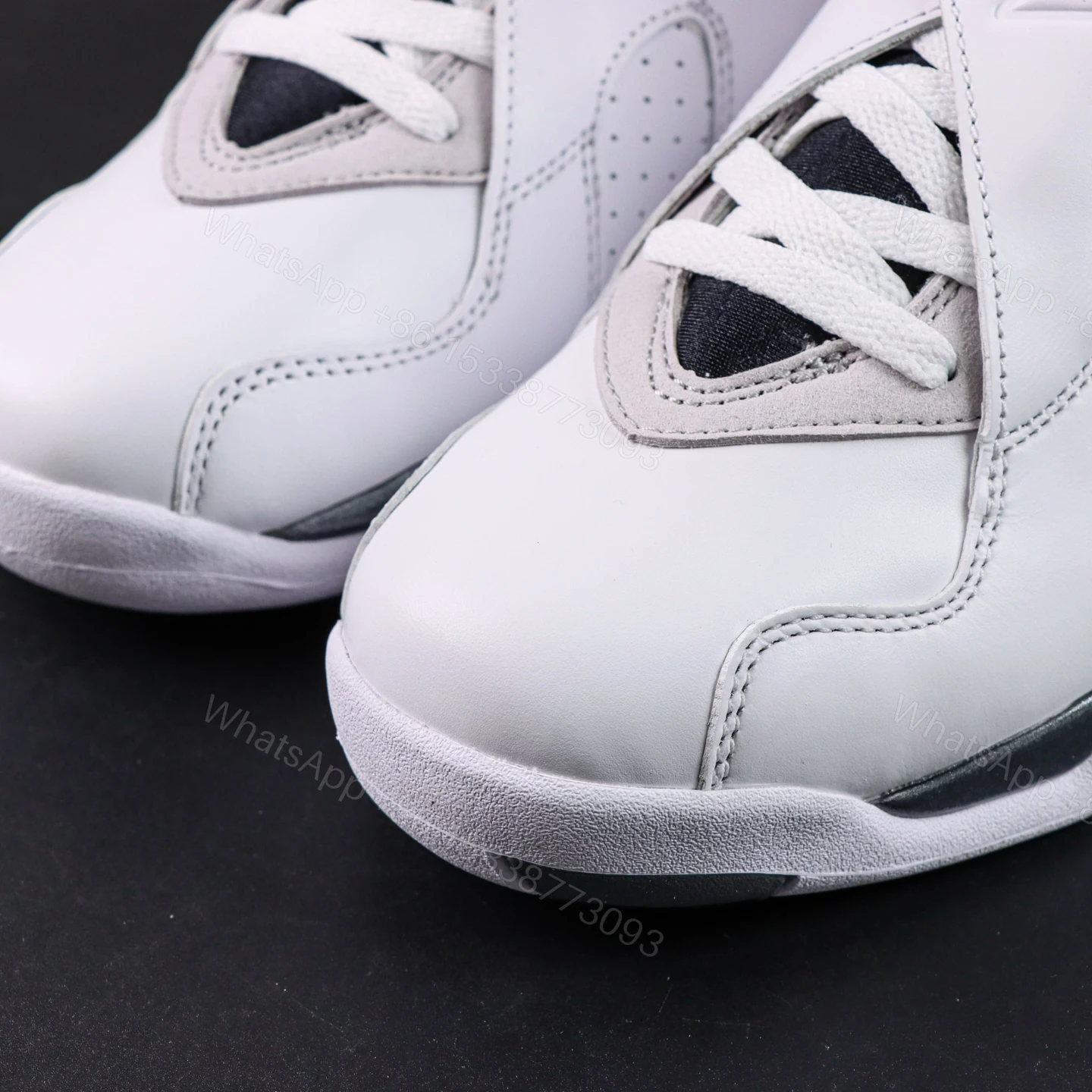 View 4 of Air Jordan 8 Retro “Bugs Bunny” 2025 Reps