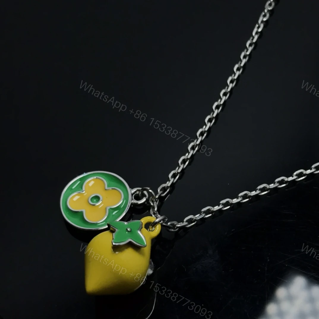 View 4 of EN – Lux LV Necklaces 059