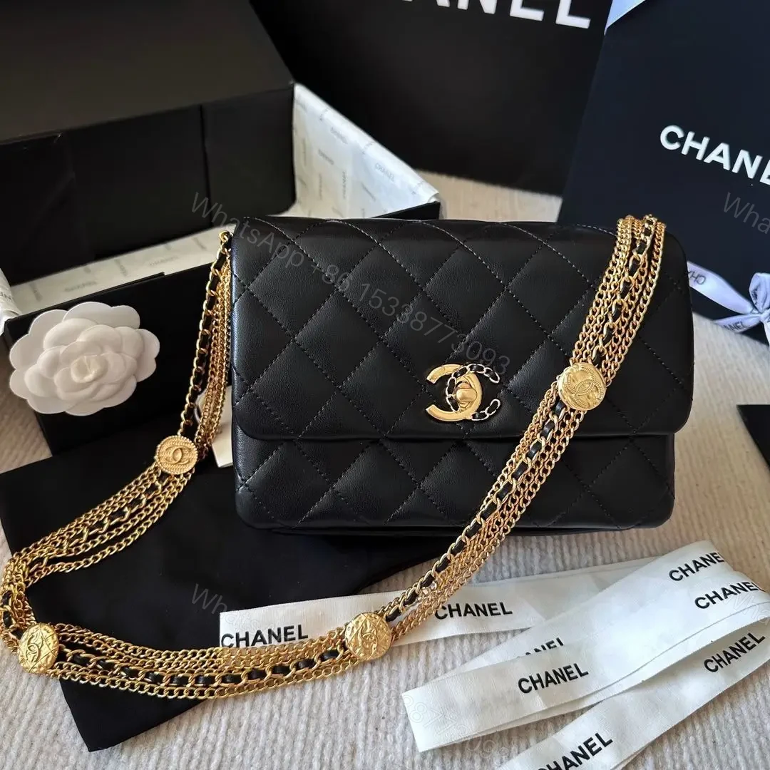 CHANEL — view 1