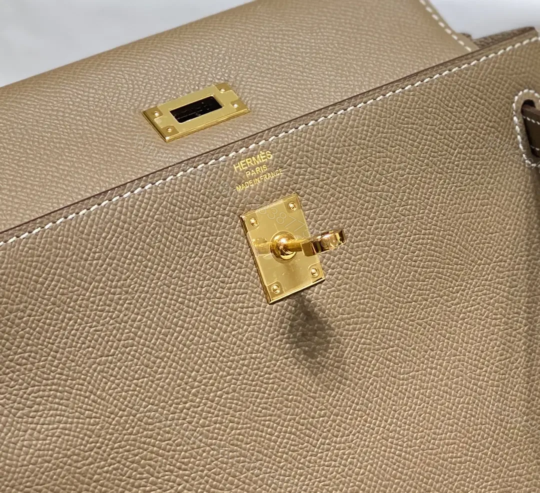 View 4 of HN 25 bag in Etoupe Epsom leather with gold hardware