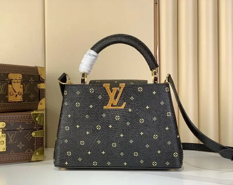 Pebble-Grain Starry Handbag: Compact Luxe Crossbody Bag — view 1