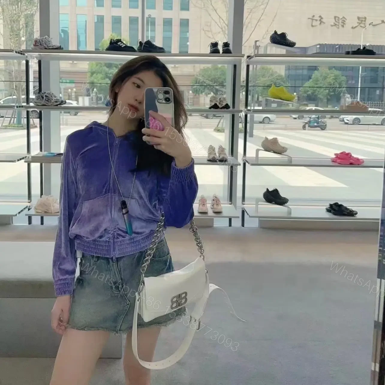 View 13 of 高仿Balenciaga*BBSolt系列腋下包白色S