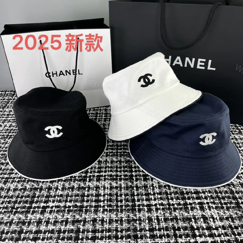 Chic Nylon-Cotton Bucket Hat: Subtle Luxe, Sun Shield — view 1