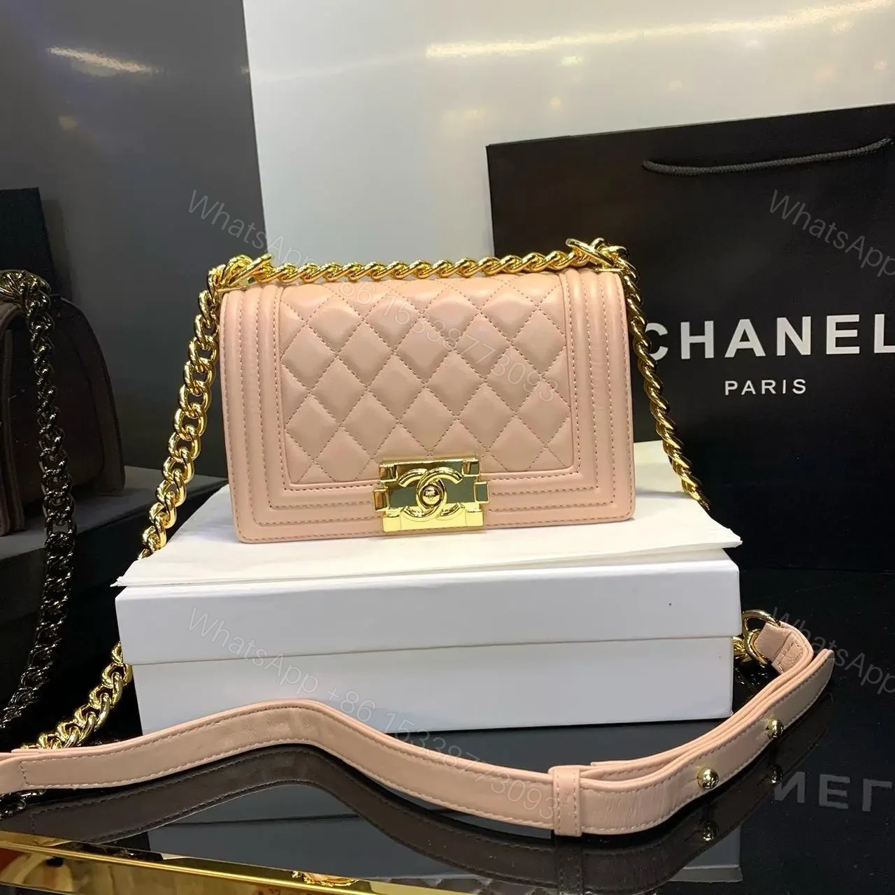 CHANEL — view 1