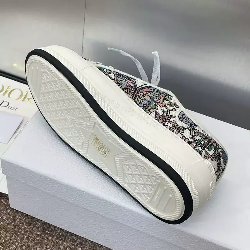 View 4 of WALK’N’DIOR PLATFORM SNEAKERS UNISEX MILLEFIORI EMBROIDERED WHITE – CD149
