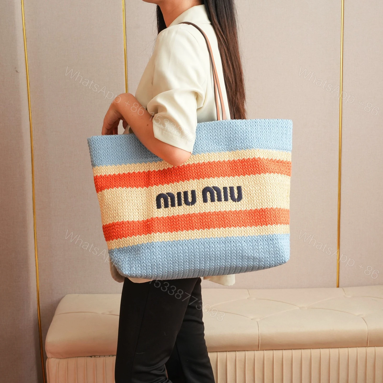 View 13 of 高仿miumiu*5BG228拼色LOGO手提包拼藍色免檢版