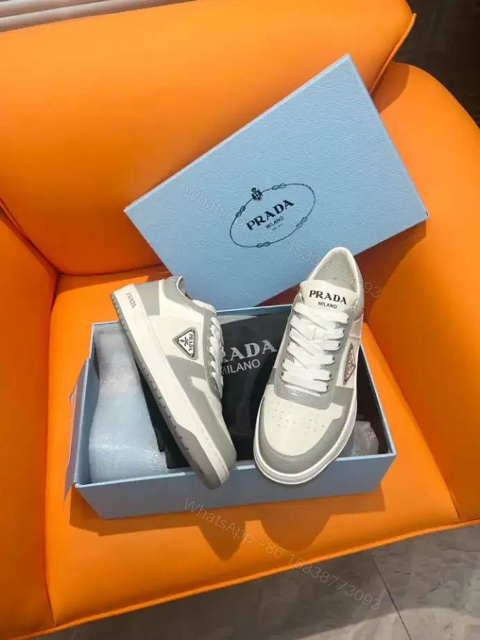 View 3 of DOWNTOWN LEATHER SNEAKERS IN WHITE AND LACQUER GRAY – PRD009