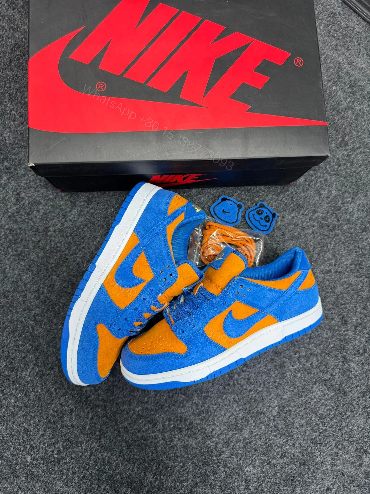 FIRST COPY NIKE SB DUNK LOW “KNICKES SNEAKERS — view 2