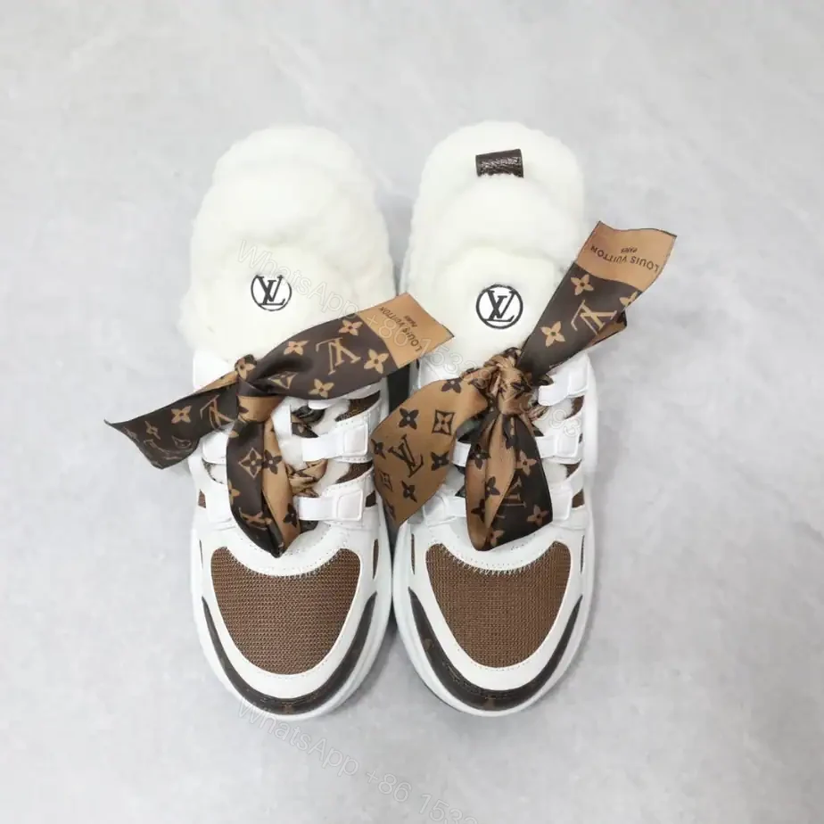 View 2 of LV ARCHLIGHT SNEAKER – LSVM001