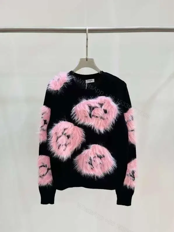 CHANEL — view 1