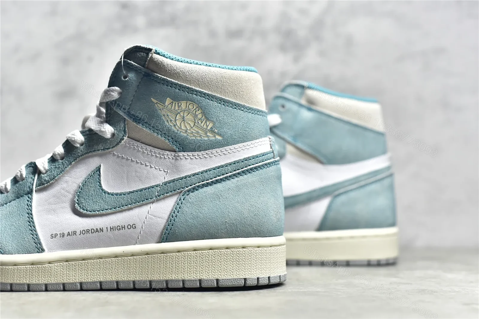 View 4 of Air Jordan 1 Retro High “Turbo Green” Reps