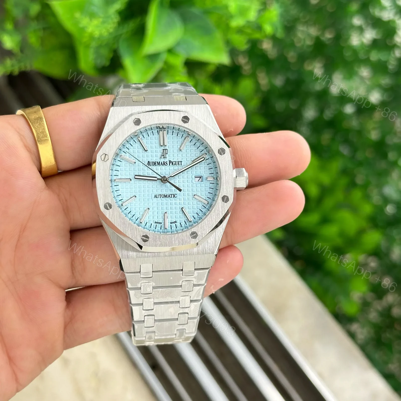 Audemars Piguet Royal Oak Automatic Tiffany Blue — view 1