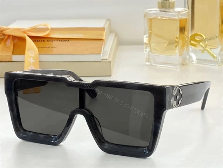 View 5 of LV SUNGLASSES – GLVT02