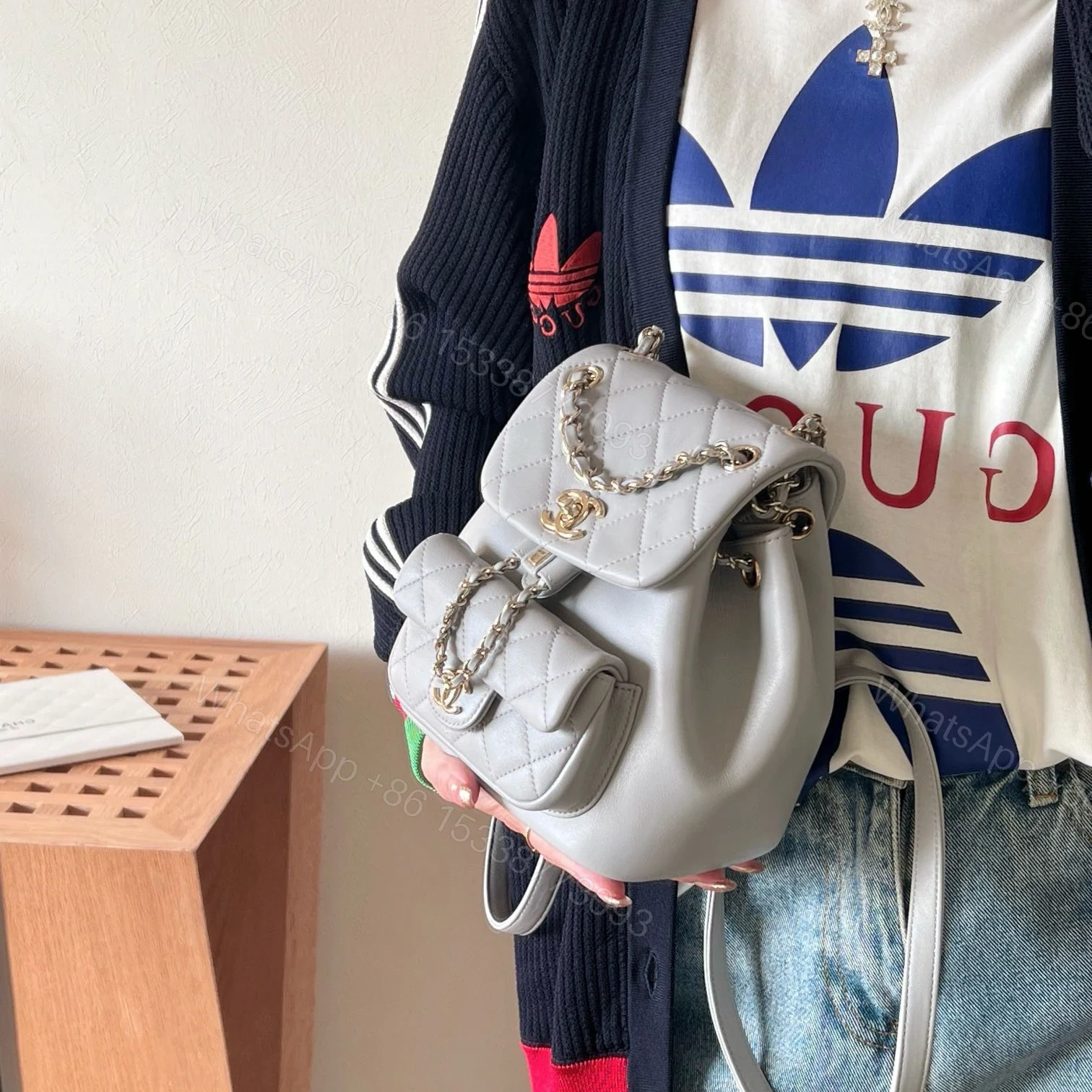 View 12 of 高仿Chanel*24K系列AS2908小牛皮淡灰雙肩包小號免檢版