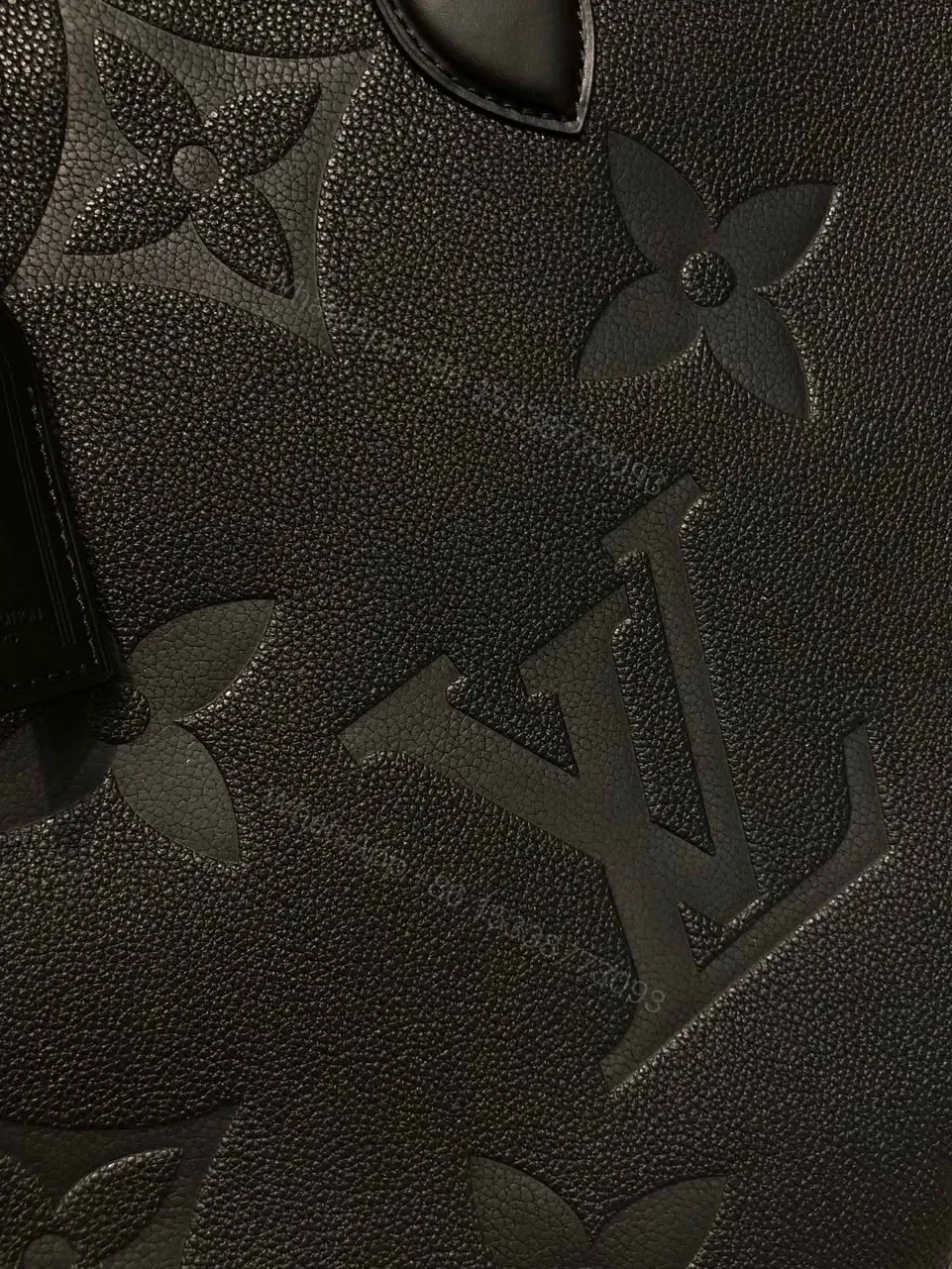 View 4 of Louis Vuitton LV On The Go PM Tote Bag Replica 1:1 Black Handbags 35cm