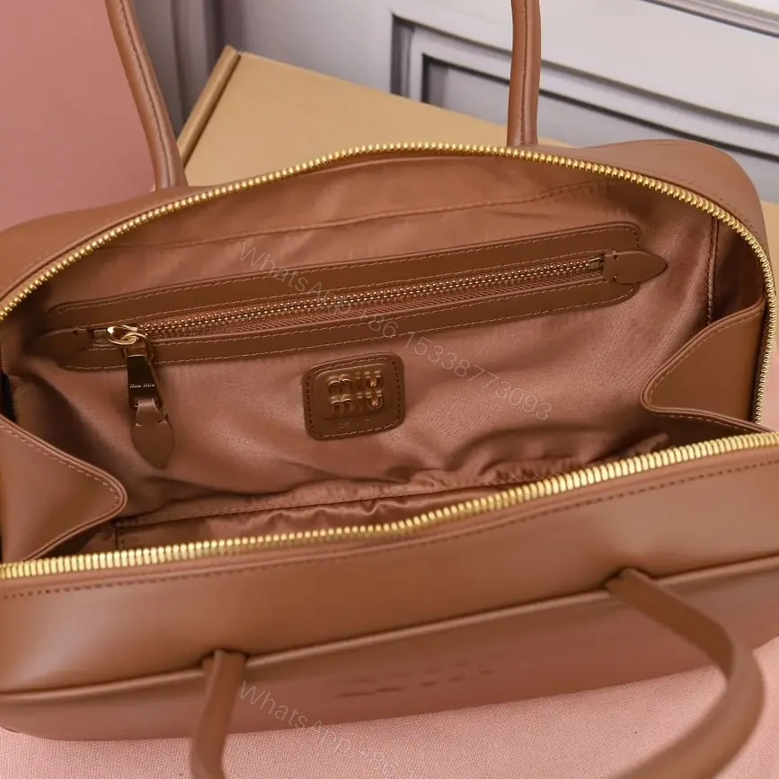 View 9 of 高仿miumiu*5BB172壓紋LOGO手提包小牛皮棕色免檢版