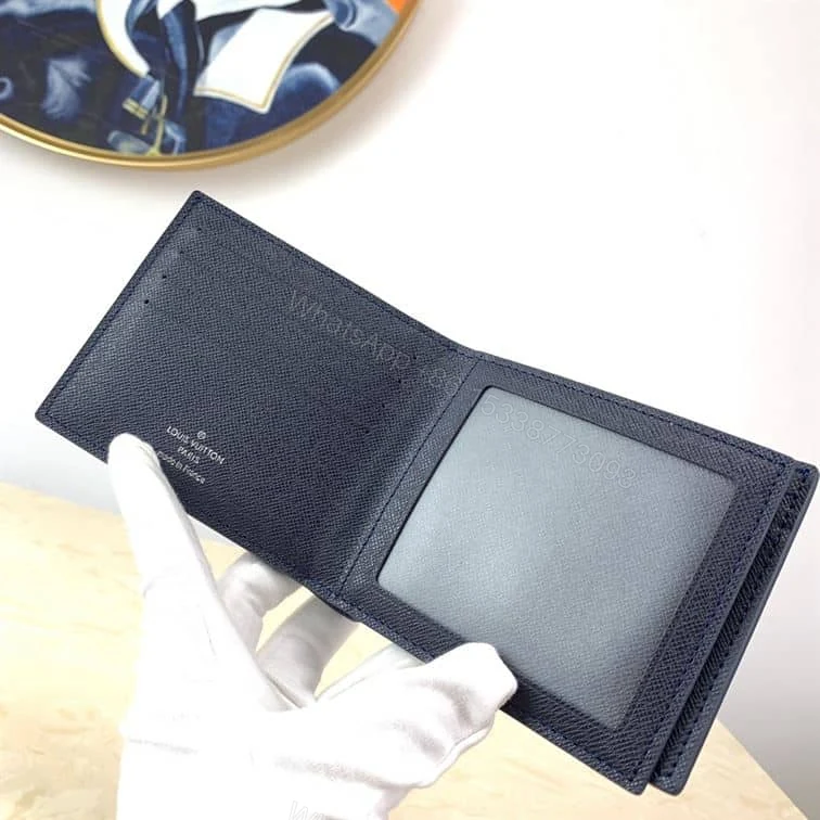 View 4 of CAMMULTIPLE WALLET M30530