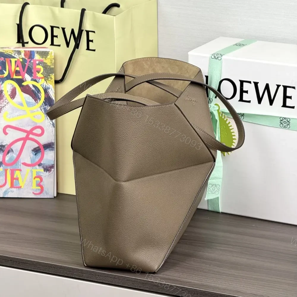 View 4 of 高仿Loewe*Fold系列3170幾何Tote包灰褐色中號免檢版