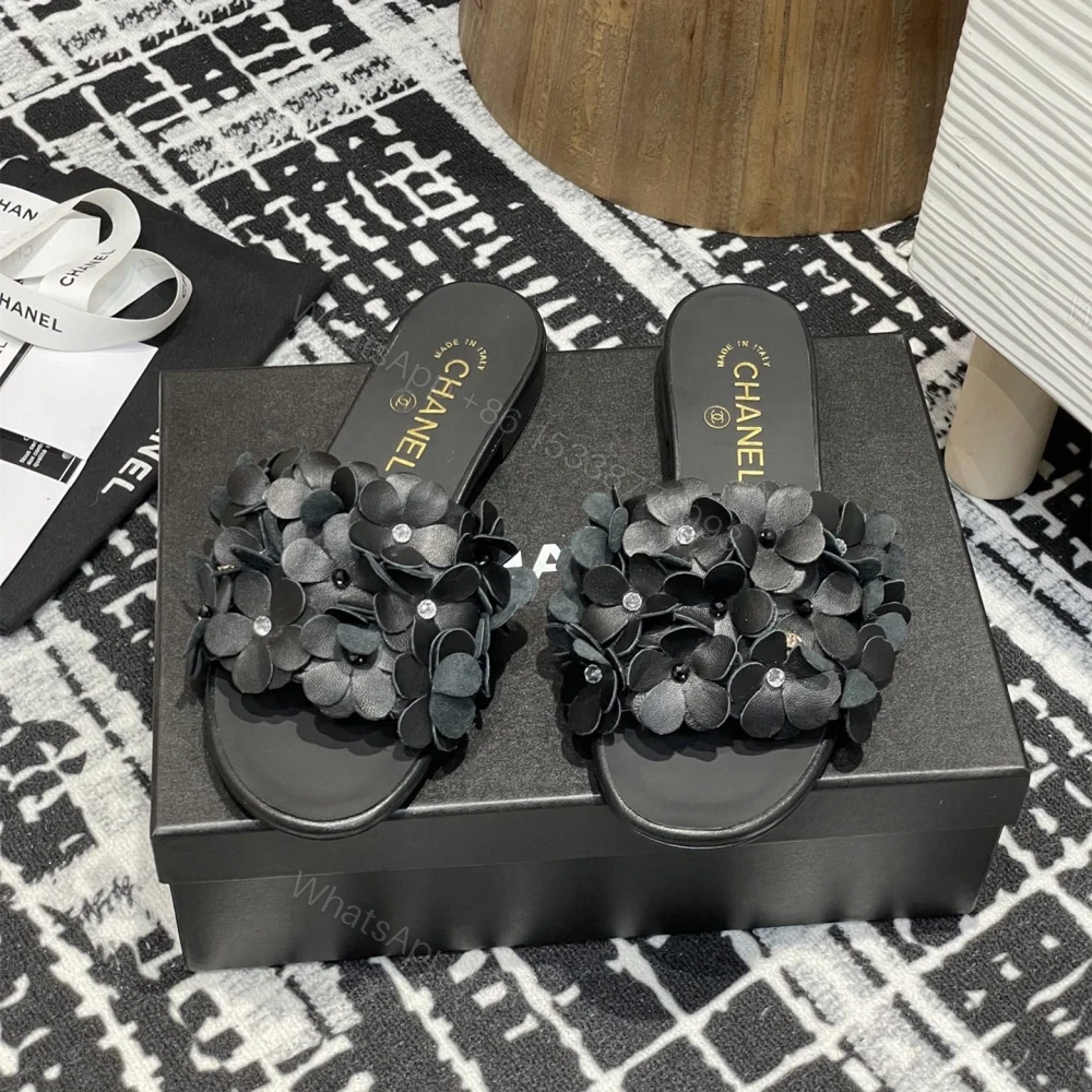 View 2 of 高仿Chanel*25P系列G46231C小羊皮花瓣拖鞋黑色1CM免檢版