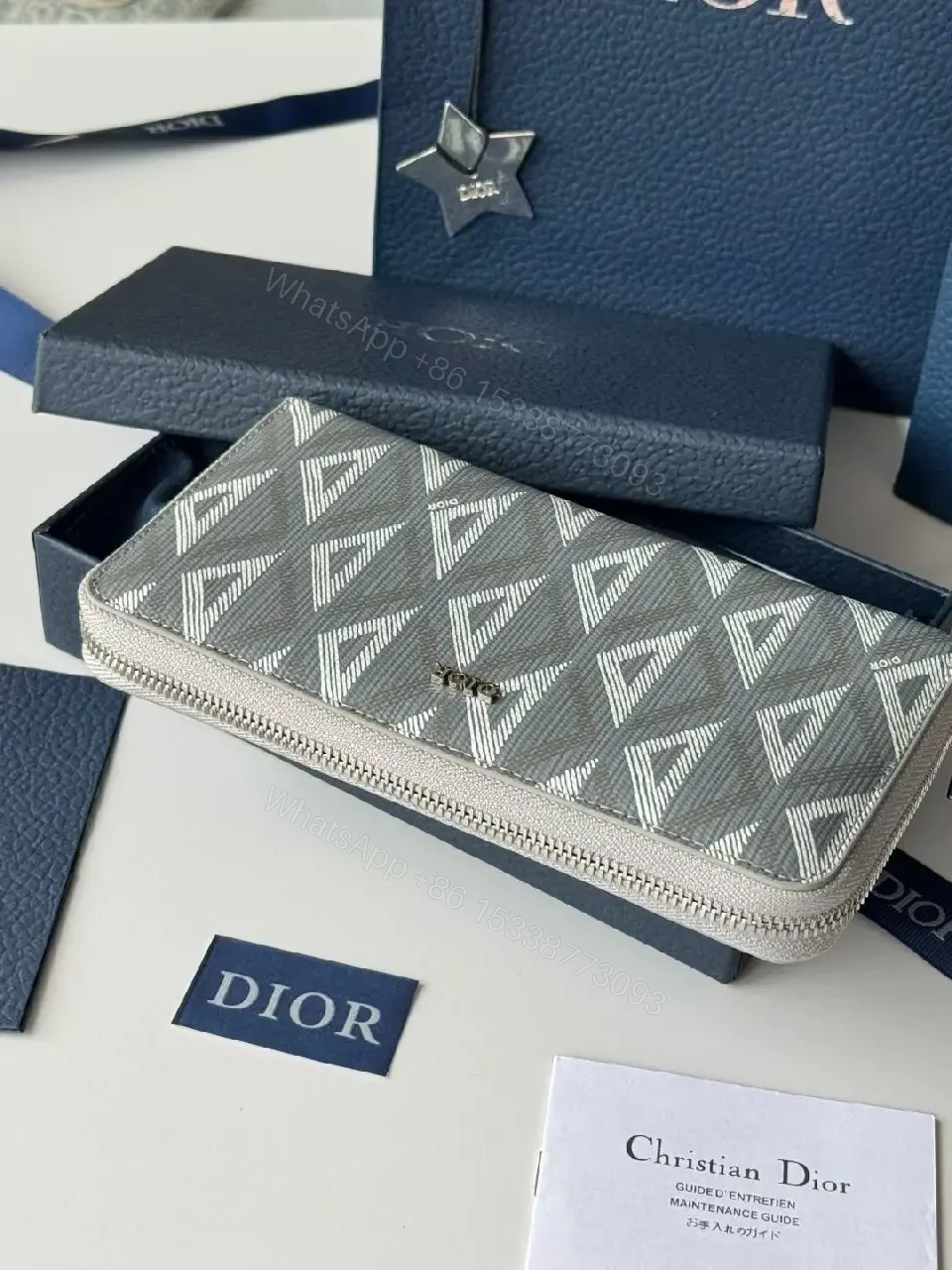 View 3 of Geometric Gray Wallet Case: Luxe Texture & Zippered Chic