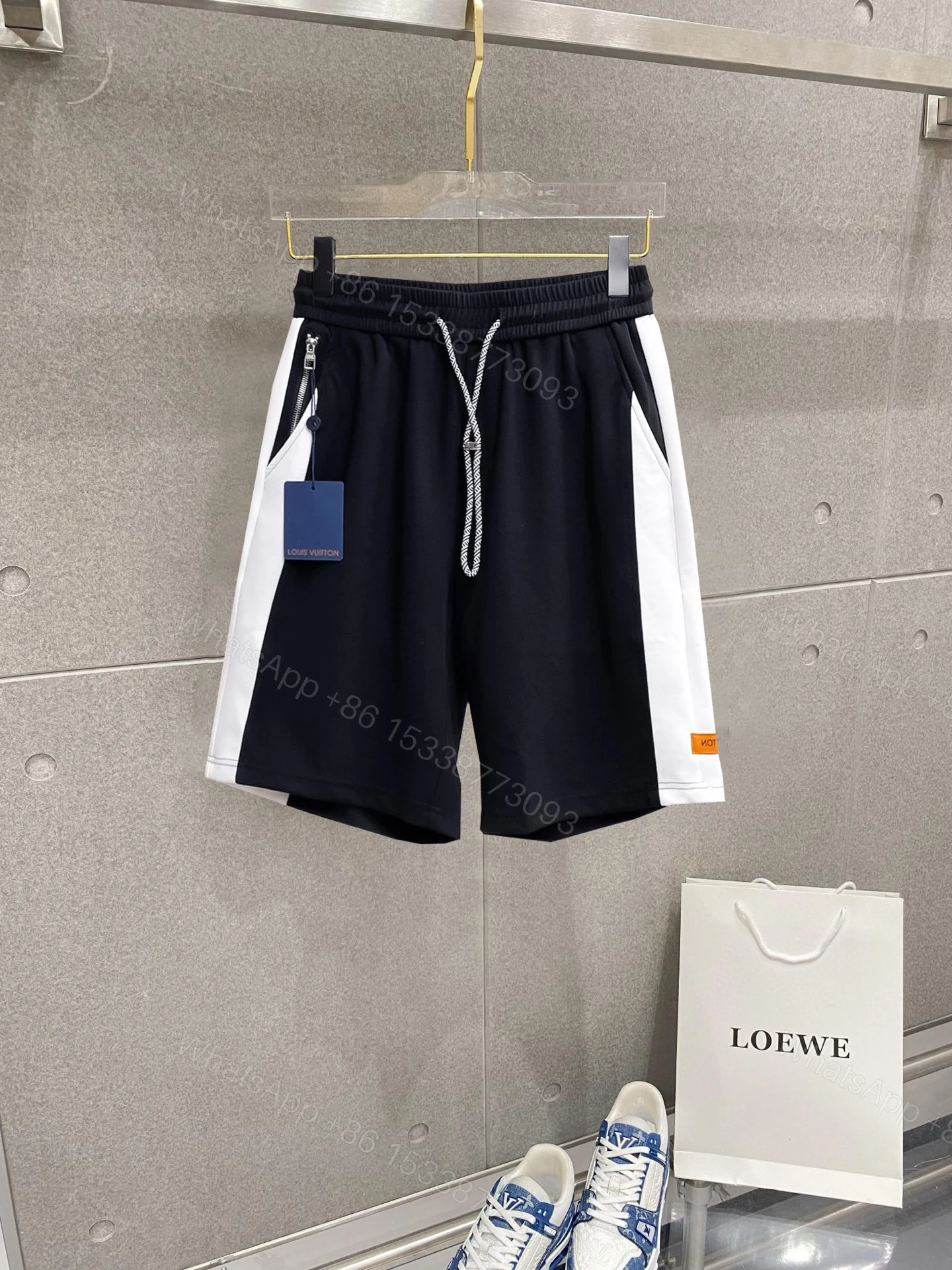 LV A貨撞色拼接短褲 男士休閒運動五分褲 — view 1