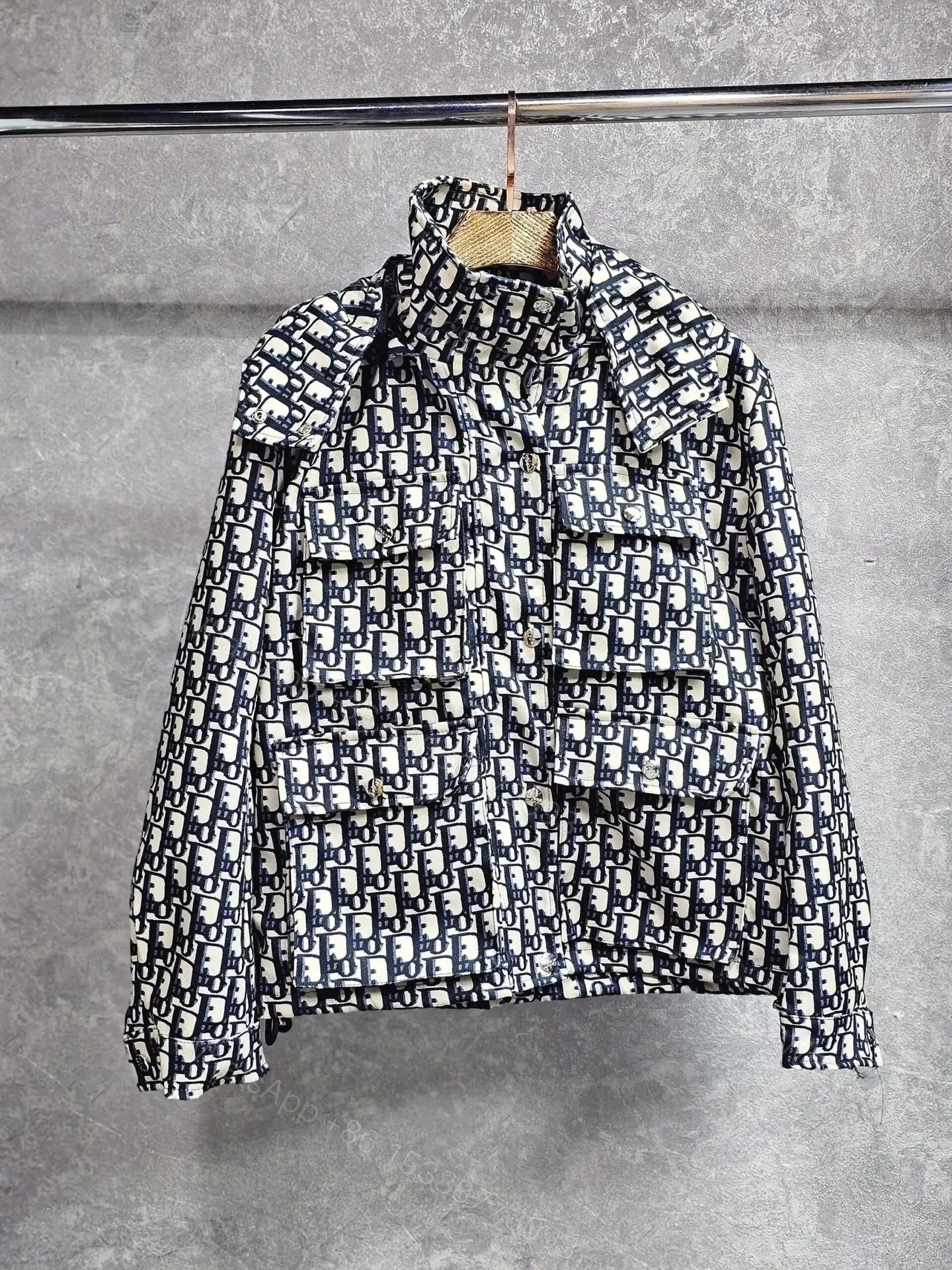 DIOR — view 1