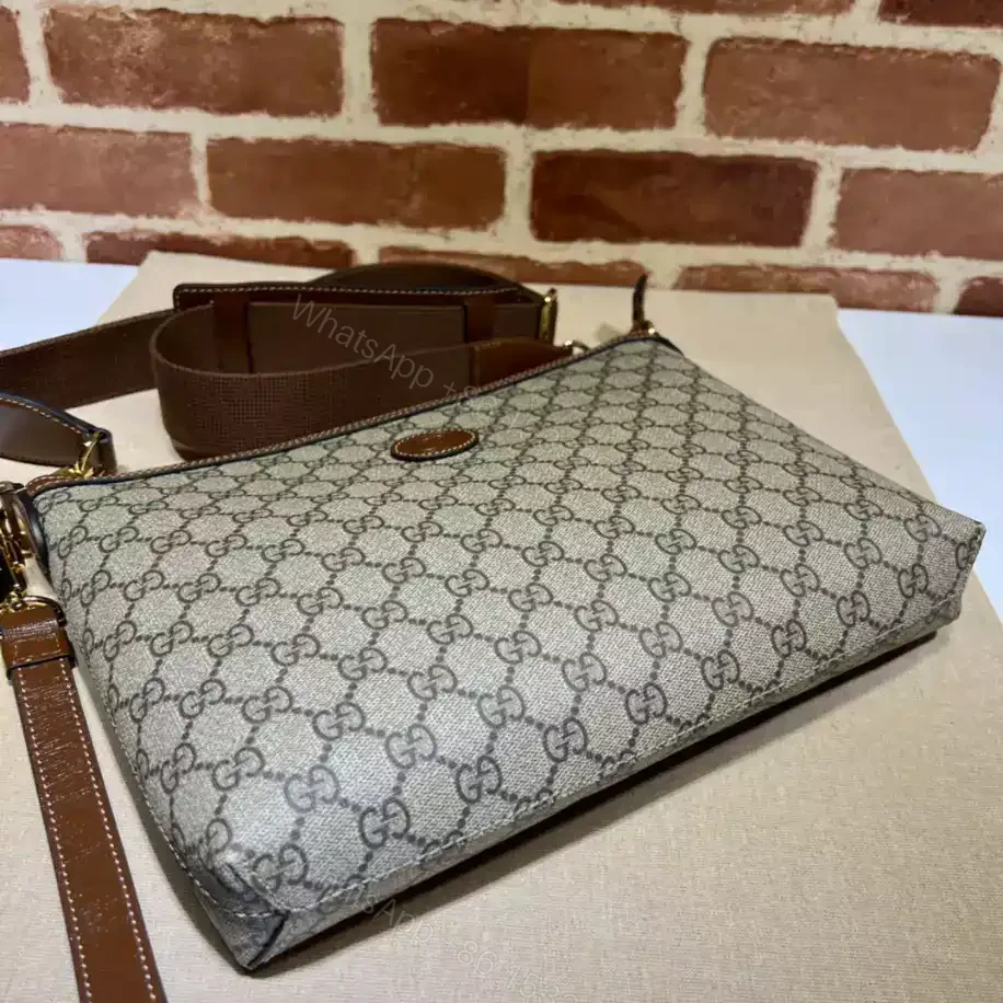 View 9 of MESSENGER BAG WITH INTERLOCKING G – GBC062