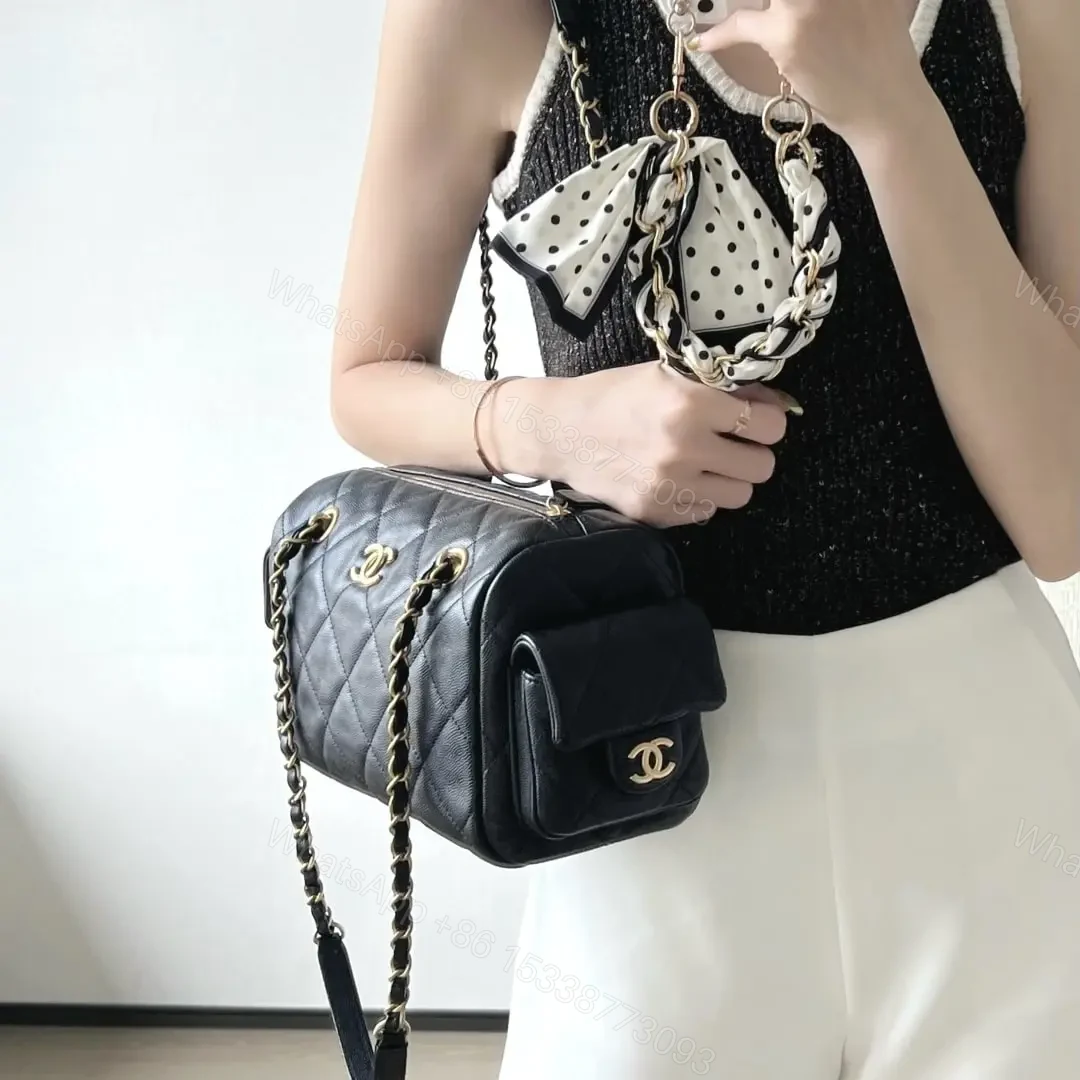View 10 of 高仿Chanel*25K系列AS5792小牛皮腋下包黑色小號免檢版
