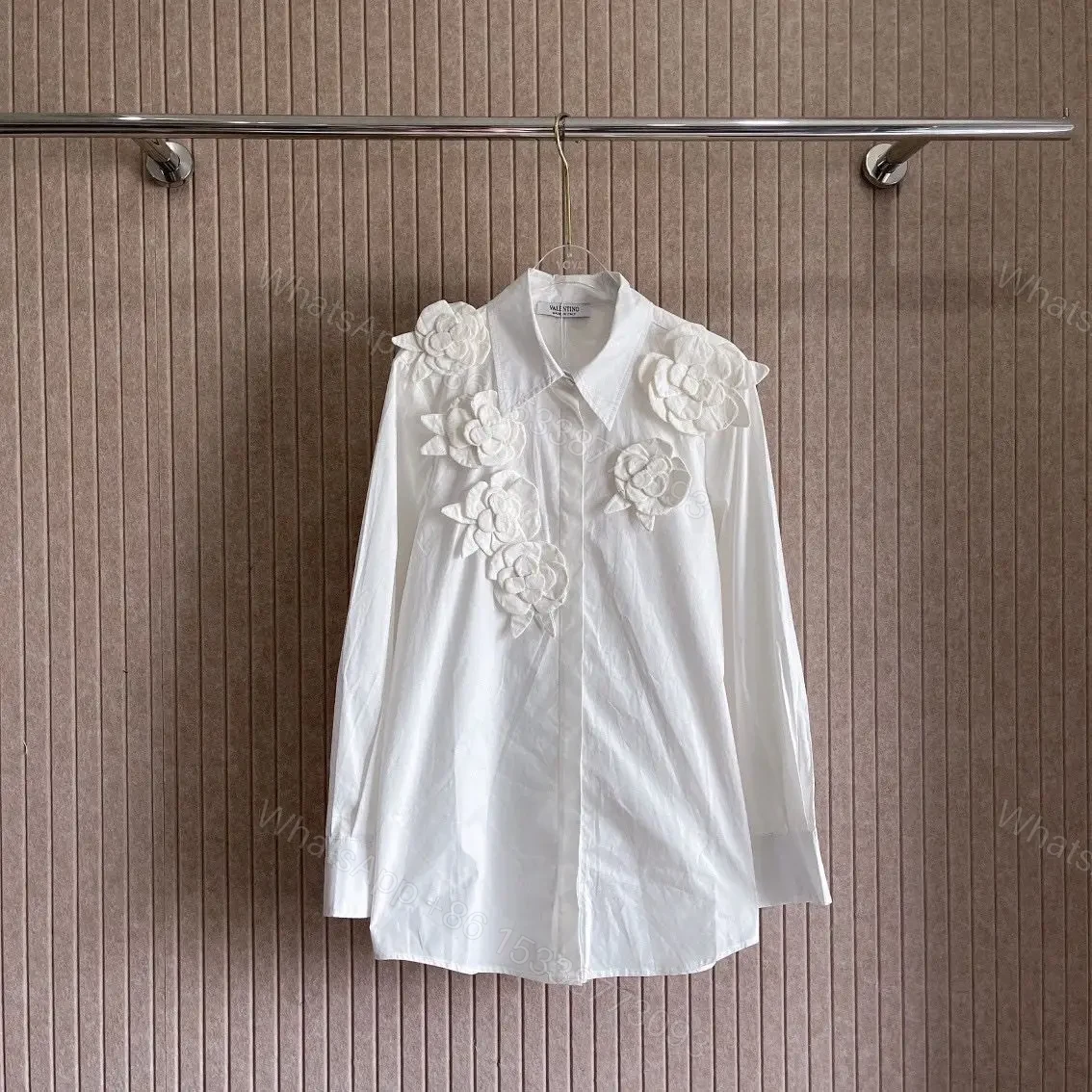VALENTINO — view 1