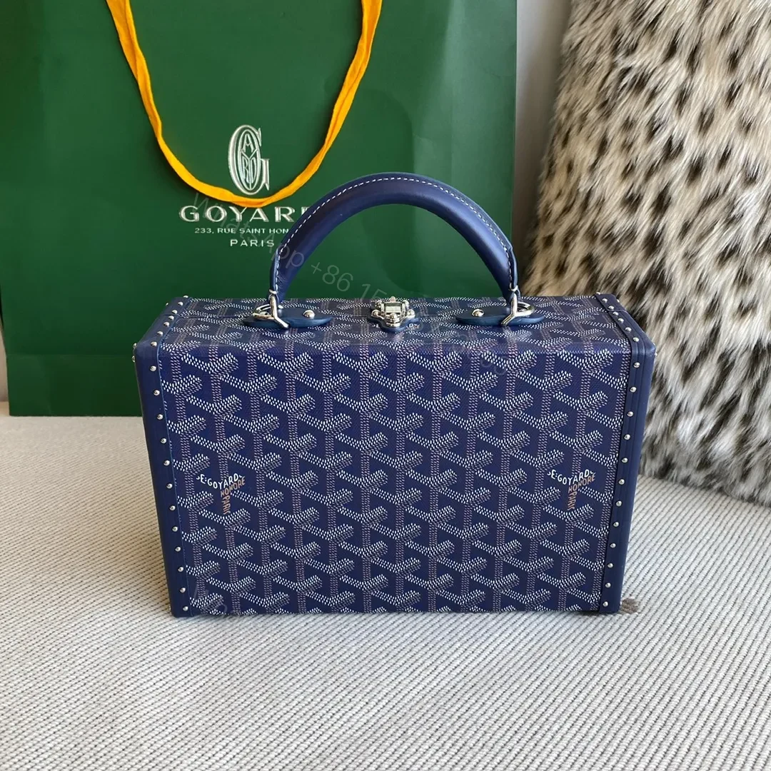 View 3 of GOYA GRAND HOTEL TRUNK BAG