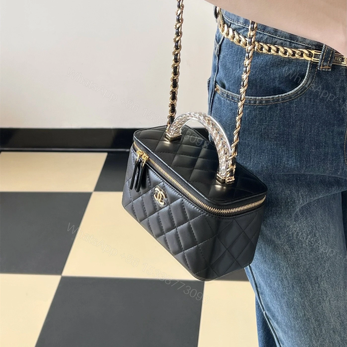 View 18 of 高仿Chanel*24S系列AS3765手柄盒子包黑色色免檢版