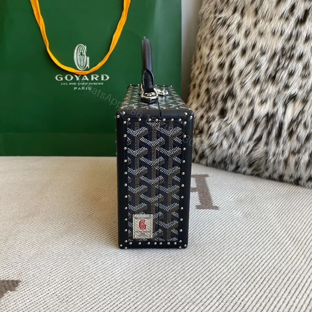 View 13 of GOYA GRAND HOTEL TRUNK BAG