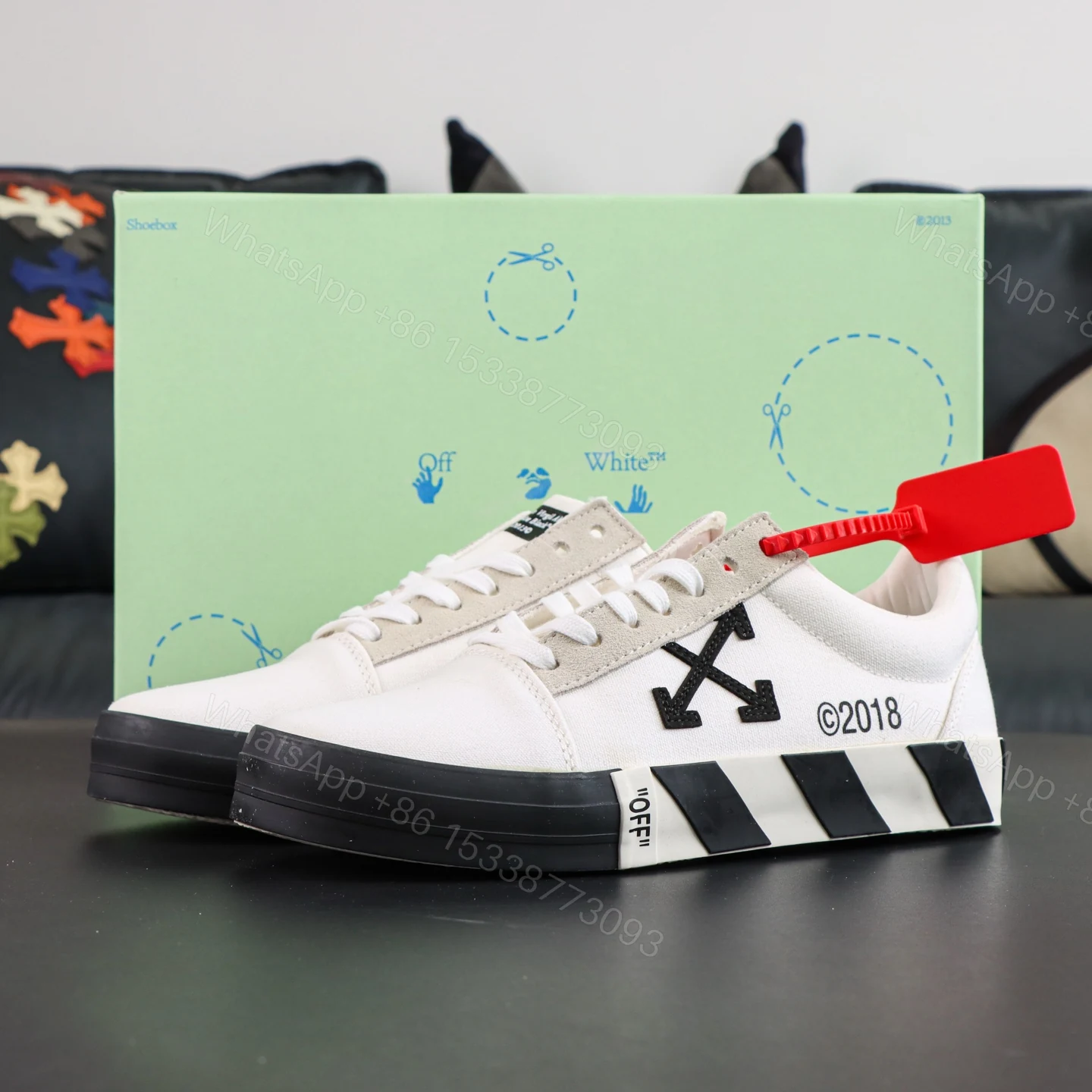 Off White Low Vulcanised White Black — view 1
