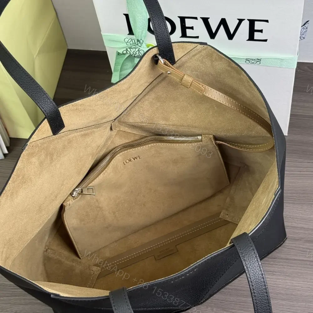 View 9 of 高仿Loewe*Fold系列1100幾何Tote包黑色中號免檢版