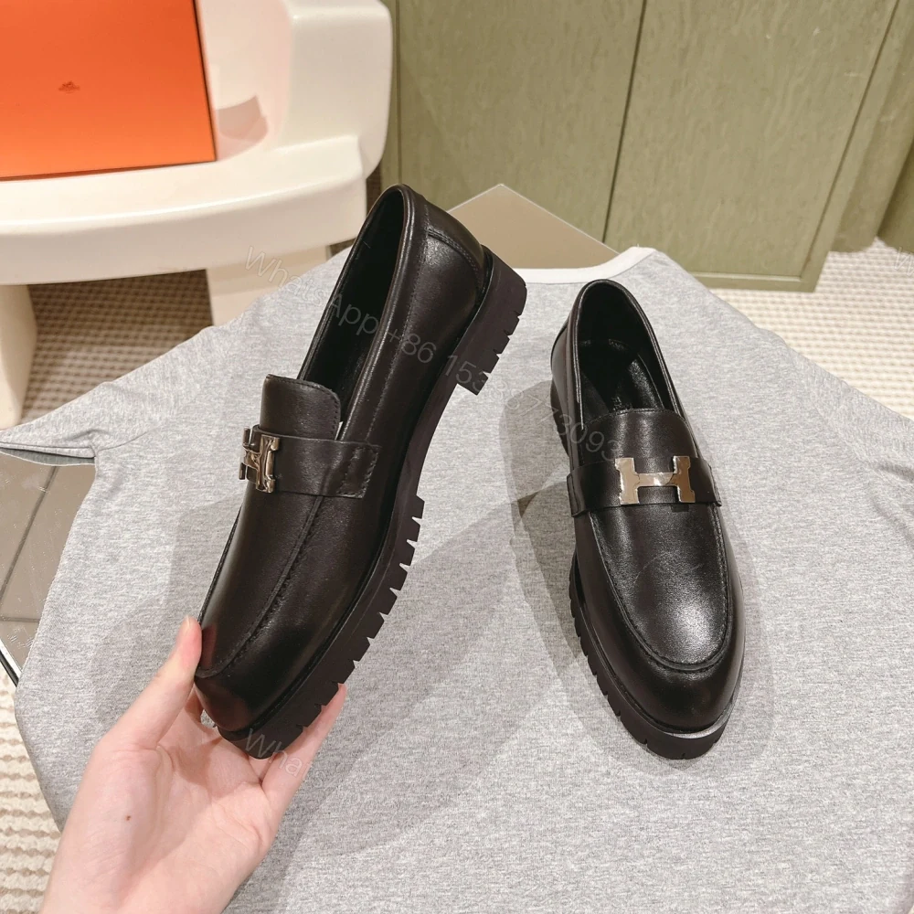 View 2 of 高仿Hermes*H232137Z02小牛皮樂福鞋黑色免檢版