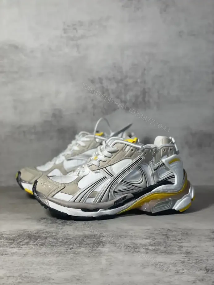View 2 of BALENCIAGA RUNNER SNEAKER IN GREY – BB263