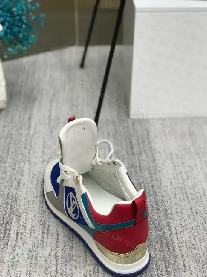 View 4 of LV RUN AWAY SNEAKER – LSVM058